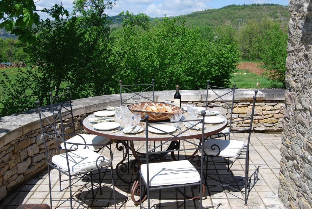 Mas De Garrigue Bed & Breakfast Calvignac Exterior photo