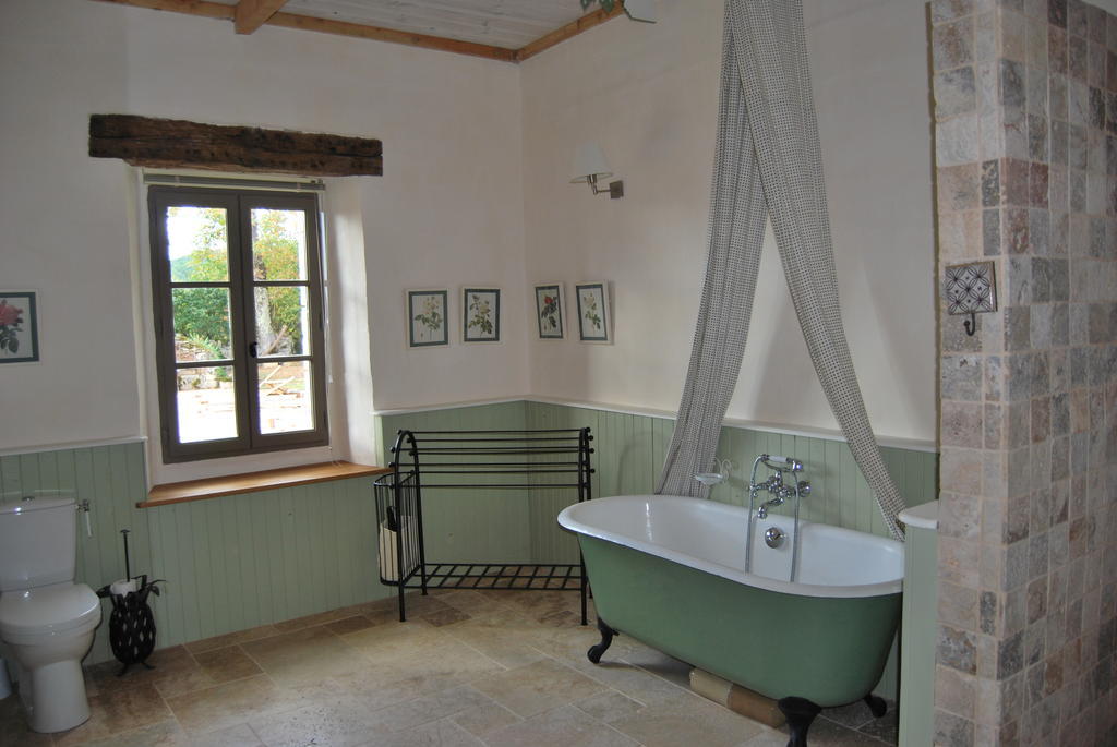 Mas De Garrigue Bed & Breakfast Calvignac Room photo