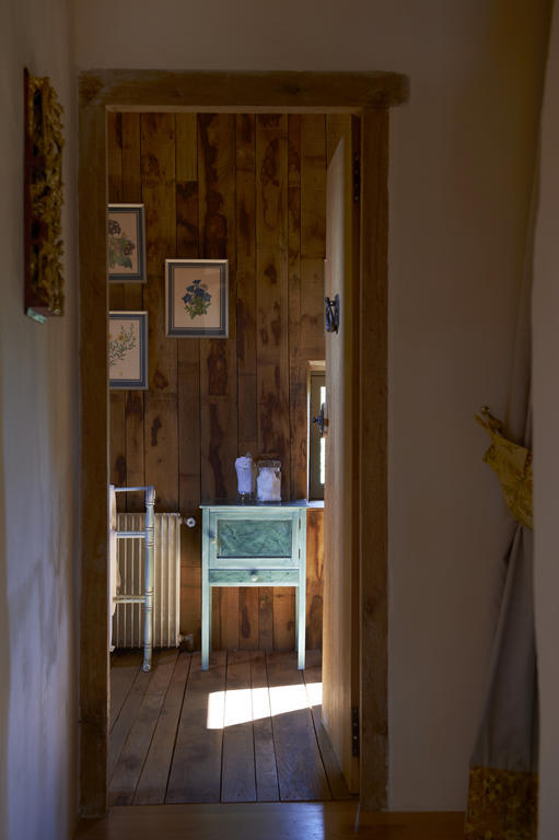 Mas De Garrigue Bed & Breakfast Calvignac Room photo