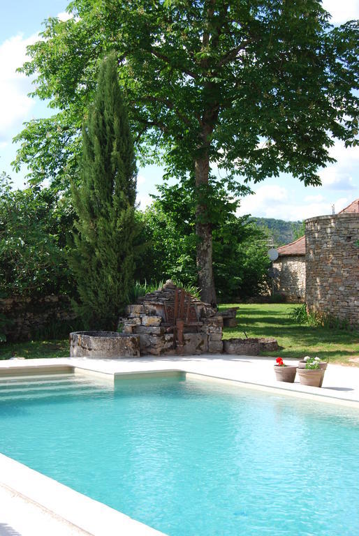 Mas De Garrigue Bed & Breakfast Calvignac Exterior photo